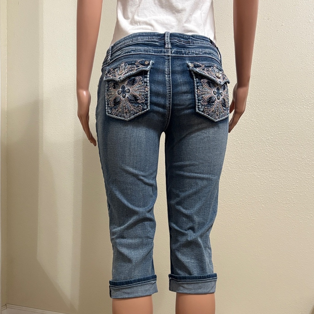 Earl Jeans Blue Skinny capri with Embroidery and stones - Picture 2 of 3